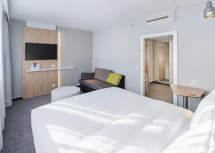 Отель Express Zentrum By Ihg Дрезден