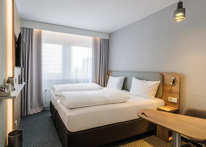 Express Zentrum By Ihg Отель 3*
