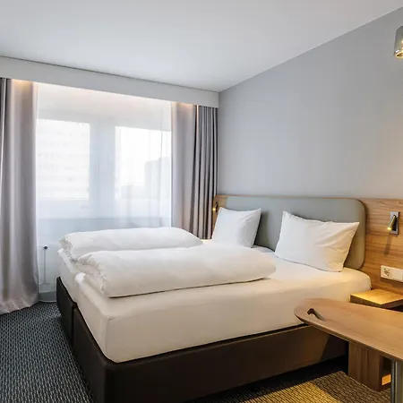 The Student Hotel 3*